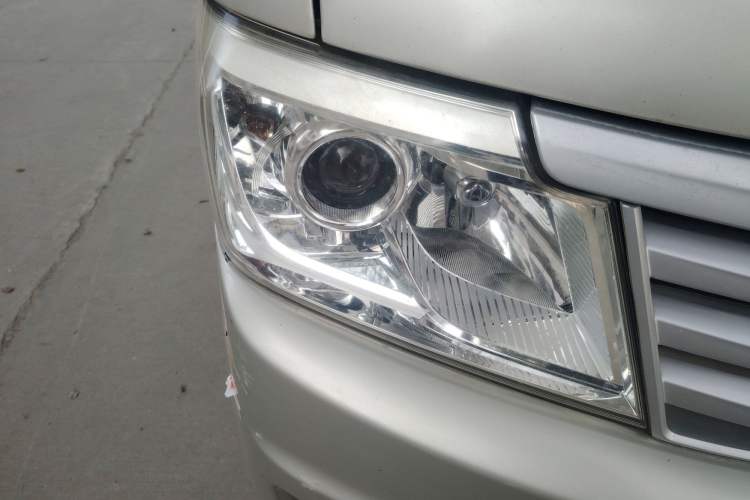 Used CHANGAN KAICHENG Star 9 2015 1.5L Base Version 4G15S Right Front Headlight