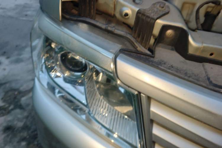 Used CHANGAN KAICHENG Star 9 2015 1.5L CNG Base Version 4G15S Right Front Headlight