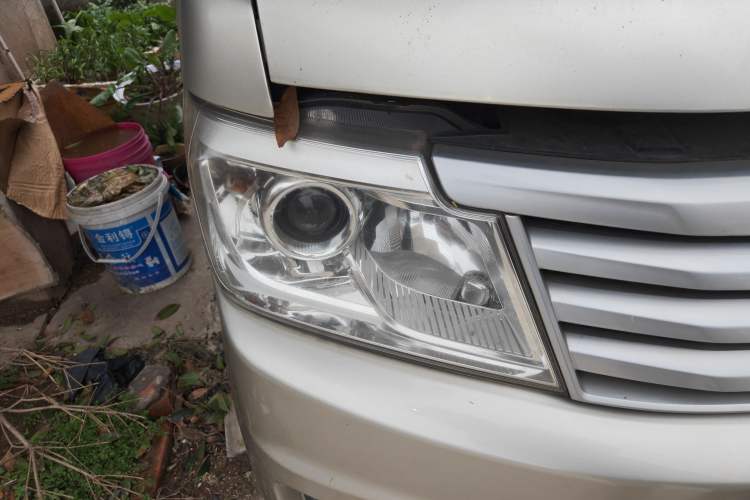 Used CHANGAN KAICHENG Star 9 2015 1.5L Base Version 4G15S Right Front Headlight