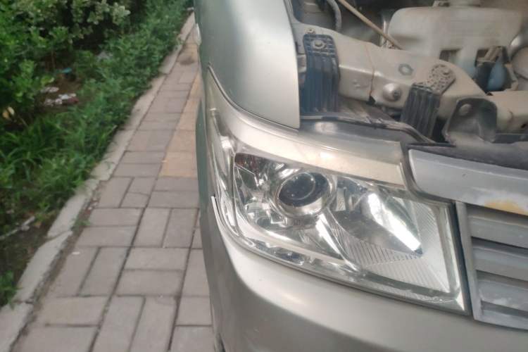 Used CHANGAN KAICHENG Star 9 2015 1.5L Base Version 4G15S Right Front Headlight