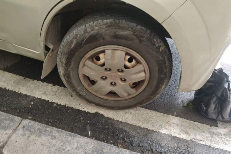 Used CHANGAN KAICHENG Star 9 2015 1.5L Base Version 4G15S Right Front Wheel Hub