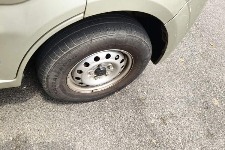 Used CHANGAN KAICHENG Star 9 2015 1.5L Base Version 4G15S Right Front Wheel Hub