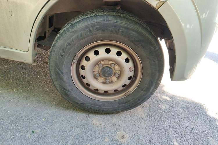 Used CHANGAN KAICHENG Star 9 2015 1.5L Base Version 4G15S Right Front Wheel Hub