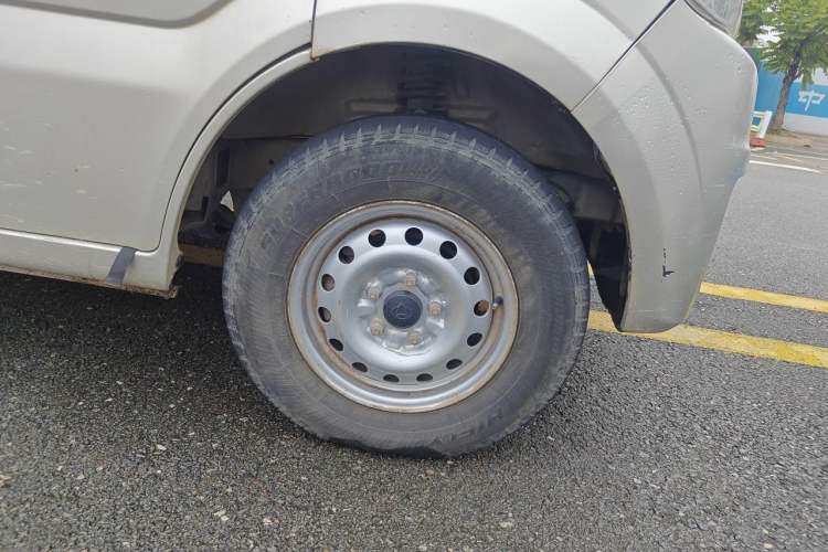 Used CHANGAN KAICHENG Star 9 2015 1.5L Base Version 4G15S Right Front Wheel Hub