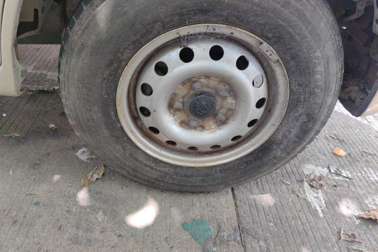 Used CHANGAN KAICHENG Star 9 2015 1.5L Base Version 4G15S Right Front Wheel Hub