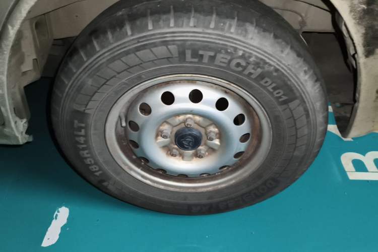 Used CHANGAN KAICHENG Star 9 2015 1.5L Base Version 4G15S Right Front Wheel Hub