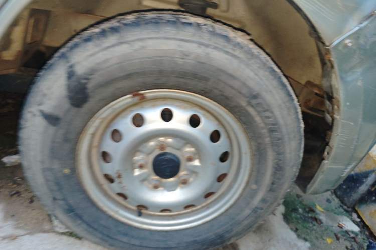 Used CHANGAN KAICHENG Star 9 2015 1.5L CNG Base Version 4G15S Right Front Wheel Hub