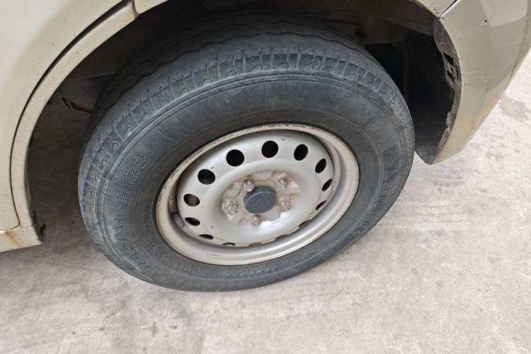 Used CHANGAN KAICHENG Star 9 2015 1.5L Base Version 4G15S Right Front Wheel Hub