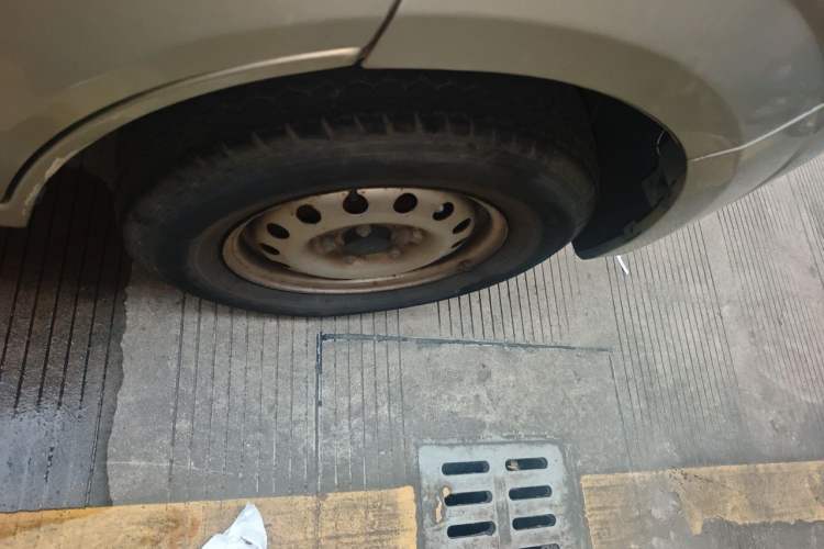 Used CHANGAN KAICHENG Star 9 2015 1.5L Base Version 4G15S Right Front Wheel Hub