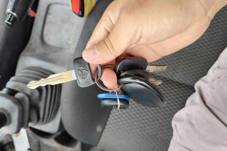 Used CHANGAN KAICHENG Star 9 2015 1.5L CNG Base Version 4G15S Vehicle Key