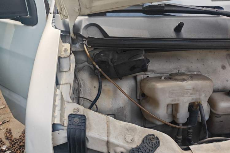 Used CHANGAN KAICHENG Star 9 2015 1.5L Base Version 4G15S Engine Bay Right