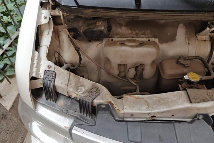 Used CHANGAN KAICHENG Star 9 2015 1.5L Base Version 4G15S Engine Bay Right