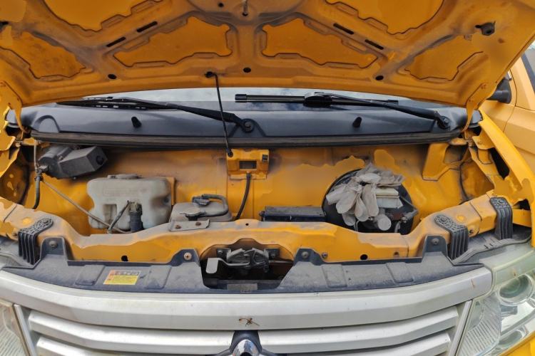 Used CHANGAN KAICHENG Star 9 2015 1.5L Standard 4G15S Engine Bay