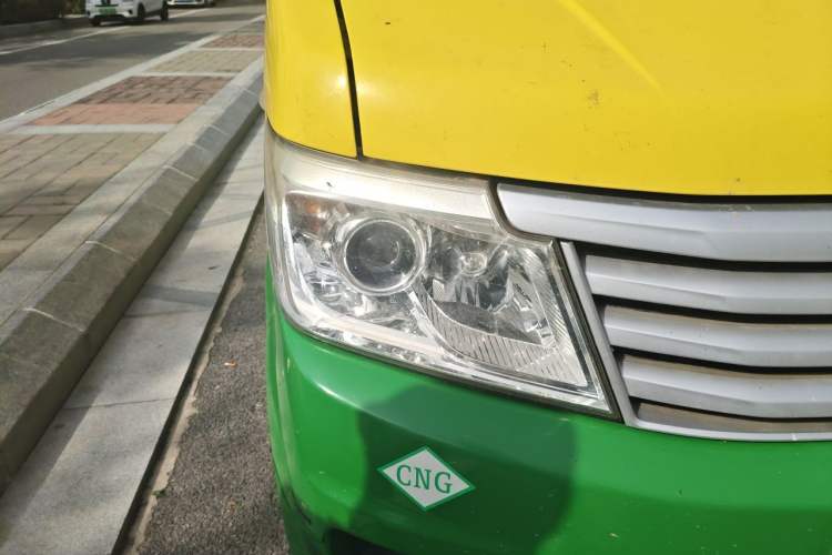 Used CHANGAN KAICHENG Star 9 2015 1.5L Base Version 4G15S Right Front Headlight