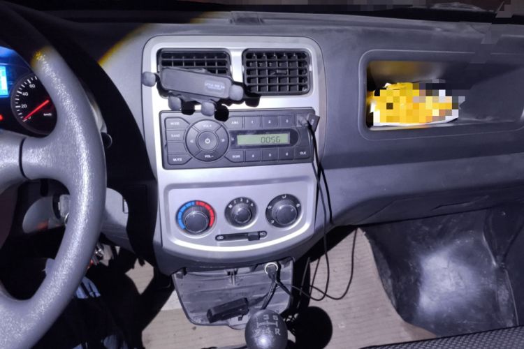 Used CHANGAN KAICHENG Star 9 2019 1.5L Base Model Van Transporter 4G15S Audio And AC Panel