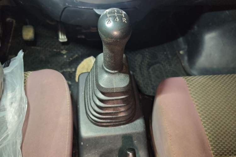 Used CHANGAN KAICHENG Star 9 2019 1.5L Base Model Van Transporter 4G15S Gear Lever