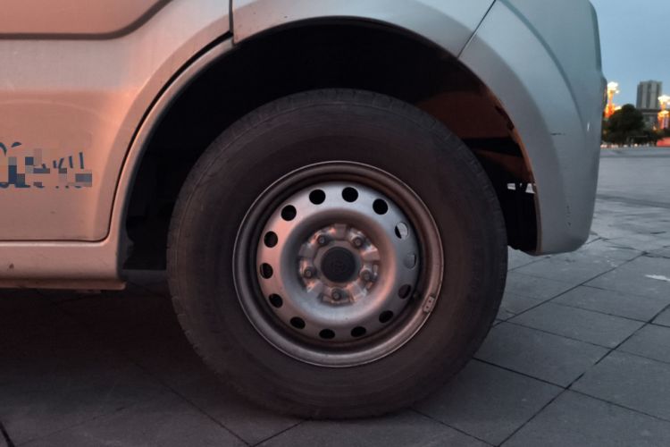 Used CHANGAN KAICHENG Star 9 2019 1.5L Base Model Van Transporter 4G15S Right Front Wheel Hub