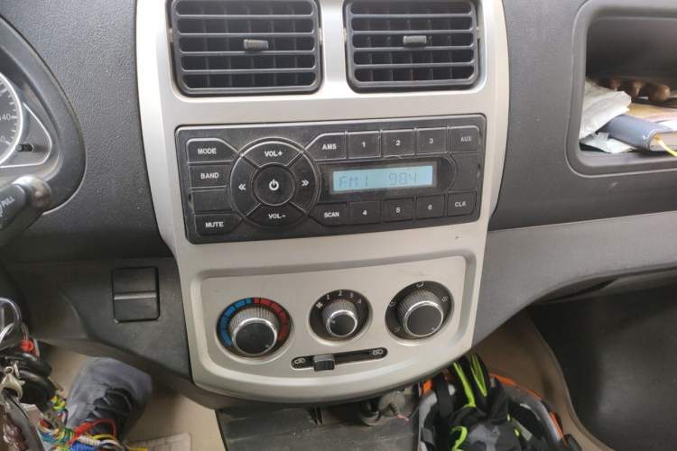 Used CHANGAN KAICHENG Star 9 2019 1.5L Base Model Van Transporter 4G15S Audio And AC Panel