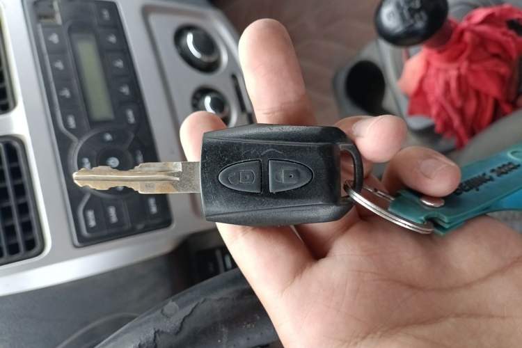 Used CHANGAN KAICHENG Star 9 2020 1.5L Standard Van Transporter 2-Seater China VI Emission Standard DAM15KR Vehicle Key