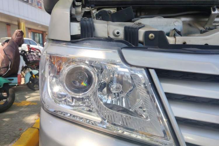 Used CHANGAN KAICHENG Star 9 2020 1.5L Base Model 5-Seater Passenger Vehicle China VI Emission Standard DAM15KR Right Front Headlight
