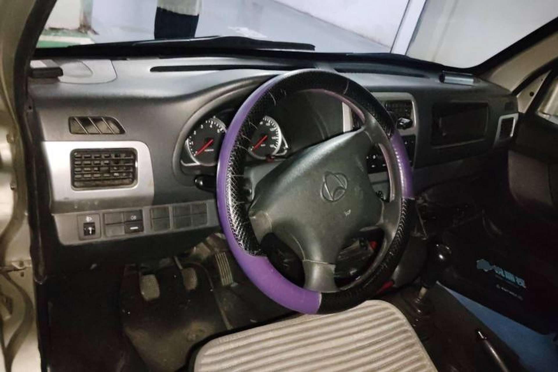 Used CHANGAN KAICHENG Star 9 2020 1.5L Basic Van Transporter 2 Seats China VI Standard DAM15KR Center Console