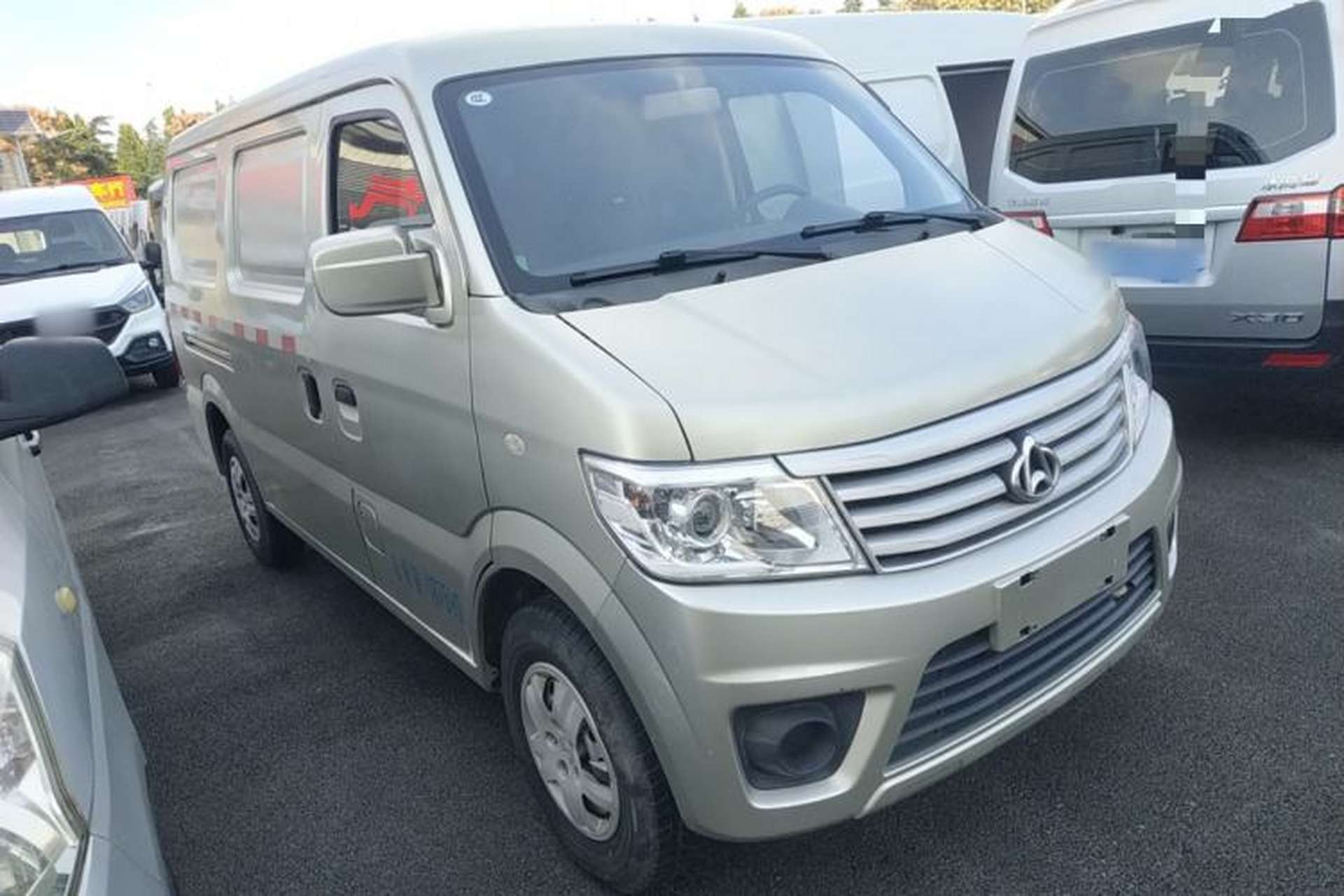 Used CHANGAN KAICHENG Star 9 2020 1.5L Standard Van Transporter 2-Seater China VI Emission Standard DAM15KR Front Right 45 Deg