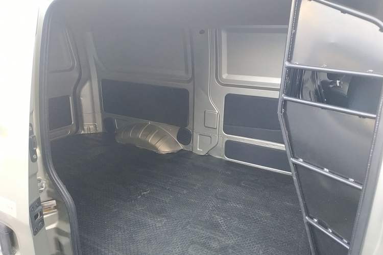 Used CHANGAN KAICHENG Star 9 2020 1.5L Standard Van Transporter 2-Seater China VI Emission Standard DAM15KR Left Rear Seat