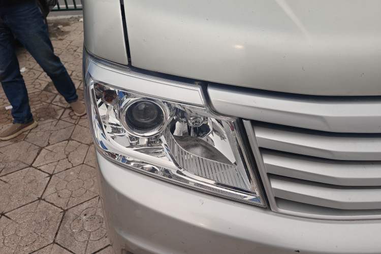 Used CHANGAN KAICHENG Star 9 2020 1.5L Standard-Model 5-Seater Bus China VI Emission Standard DAM15KR Right Front Headlight