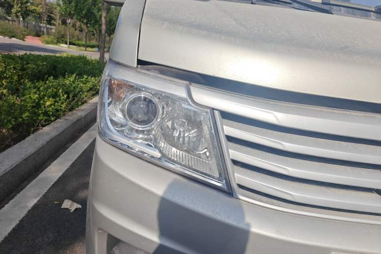 Used CHANGAN KAICHENG Star 9 2020 1.5L Standard Van Transporter 5-Seater China VI Emission Standard DAM15KR Right Front Headlight