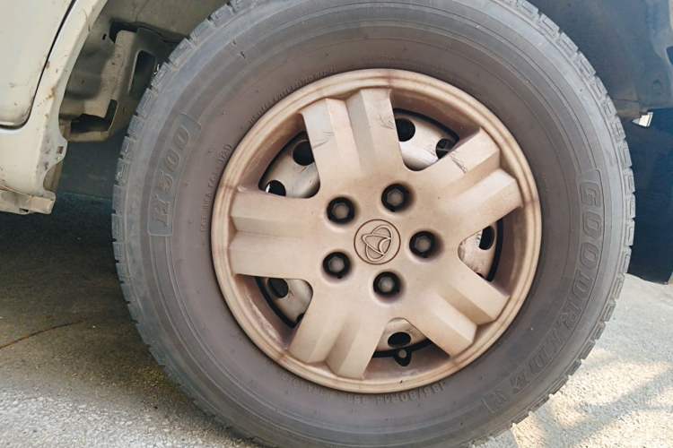 Used CHANGAN KAICHENG Star 9 2020 1.5L Base Model 7-Seater Passenger Vehicle China VI Emission Standard DAM15KR Right Front Wheel Hub