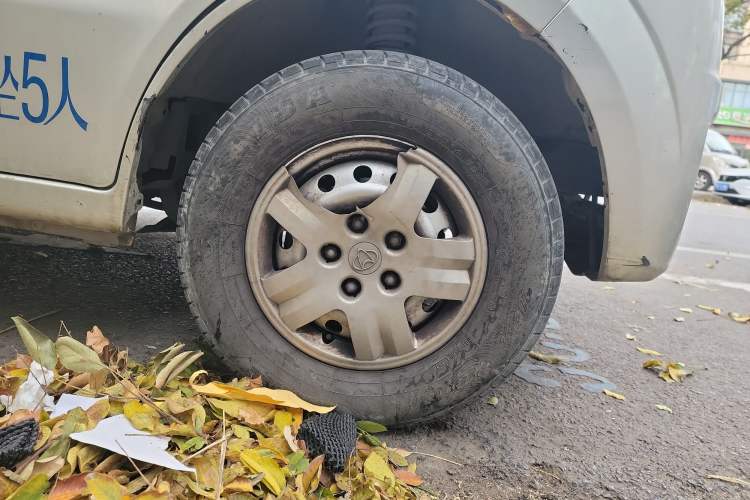 Used CHANGAN KAICHENG Star 9 2020 1.5L Base Model 5-Seater Passenger Vehicle China VI Emission Standard DAM15KR Right Front Wheel Hub