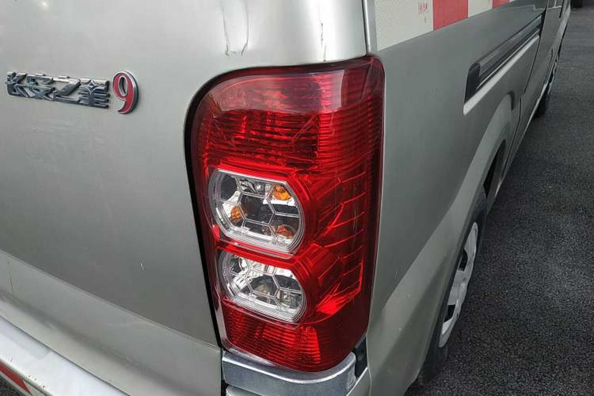 Used CHANGAN KAICHENG Star 9 2020 1.5L Standard Van Transporter 2-Seater China VI Emission Standard DAM15KR Right Rear Taillight
