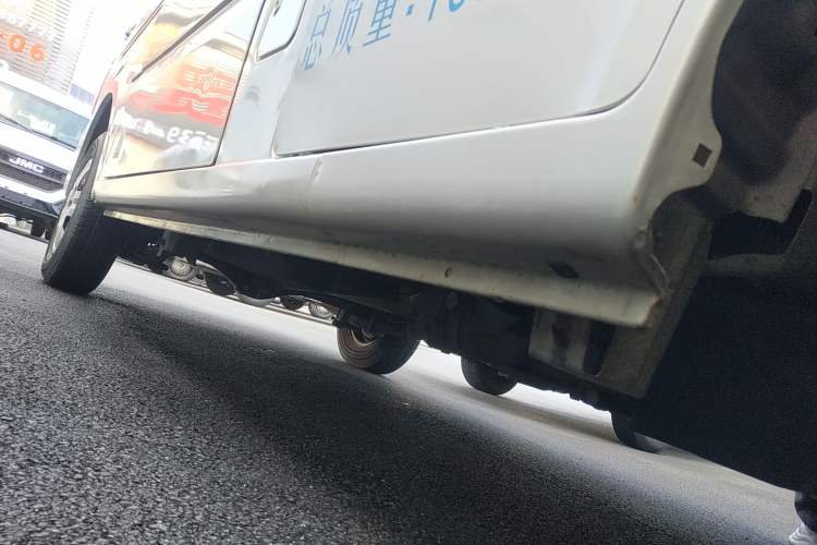 Used CHANGAN KAICHENG Star 9 2020 1.5L Standard Van Transporter 2-Seater China VI Emission Standard DAM15KR Right Side Sill