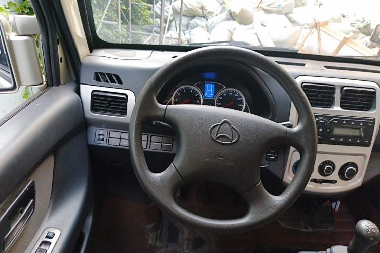 Used CHANGAN KAICHENG Star 9 2020 1.5L Base Model 7-Seater Passenger Vehicle China VI Emission Standard DAM15KR Steering Wheel