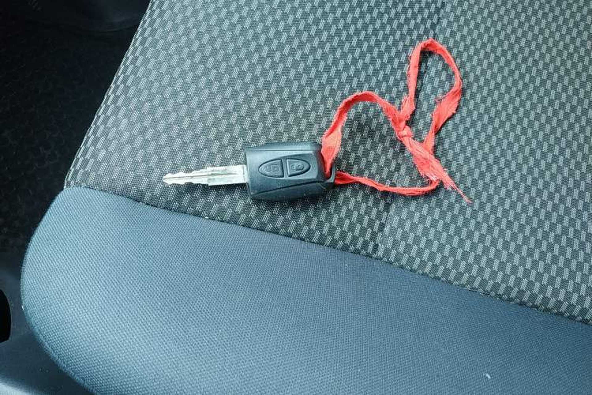 Used CHANGAN KAICHENG Star 9 2020 1.5L Standard Van Transporter 2-Seater China VI Emission Standard DAM15KR Vehicle Key