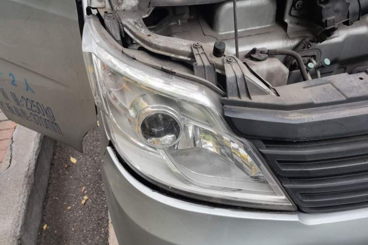 Used CHANGAN KAICHENG Star 9EV 2018 Truck Right Front Headlight