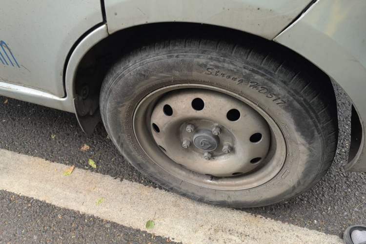 Used CHANGAN KAICHENG Star 9EV 2018 Truck Right Front Wheel Hub