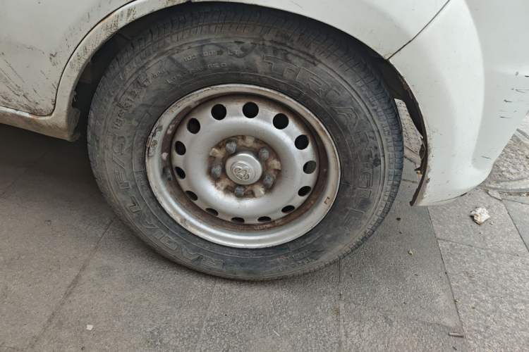 Used CHANGAN KAICHENG Star 9EV 2018 Truck Right Front Wheel Hub