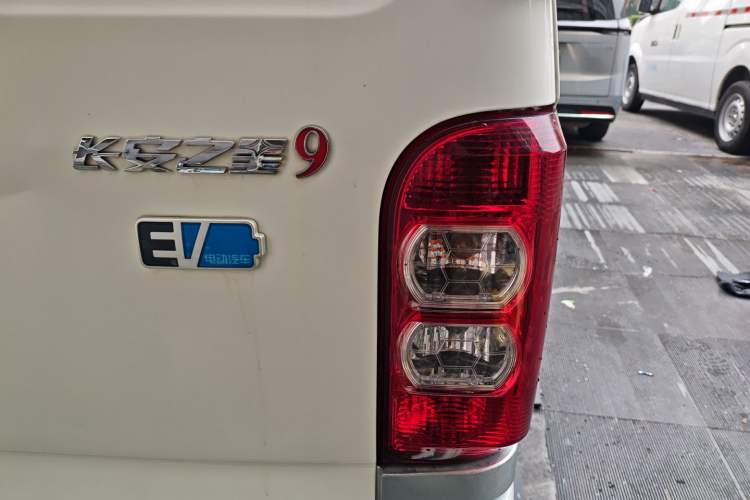 Used CHANGAN KAICHENG Star 9EV 2022 Pure Electric 7-Seater Bus 60kW Exterior 3
