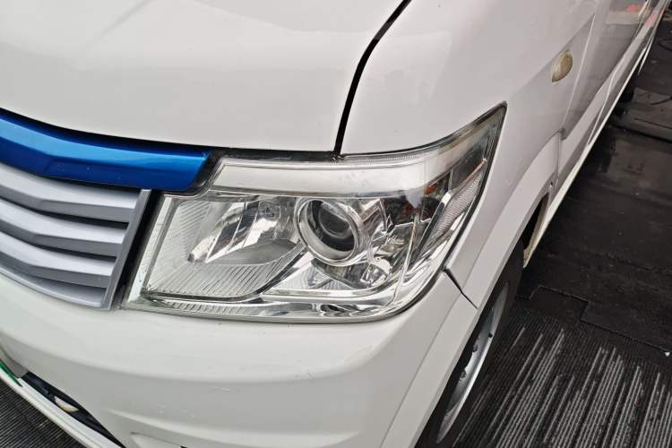 Used CHANGAN KAICHENG Star 9EV 2022 Pure Electric 7-Seater Bus 60kW Left Front Headlight