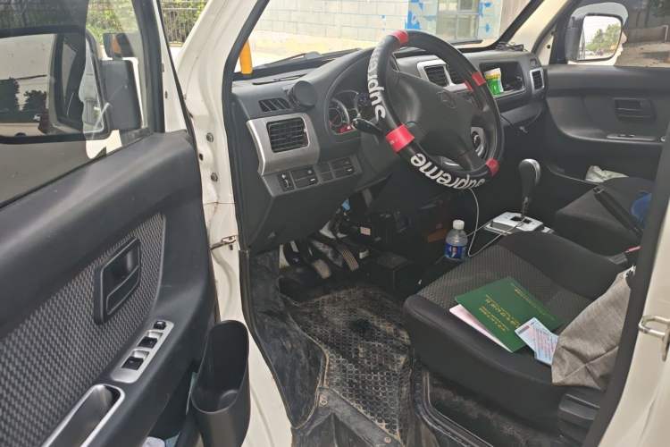 Used CHANGAN KAICHENG Star 9EV 2024 All-Electric Comfort-Grade 7-Seater Bus with 35.9 kWh Driver Seat
