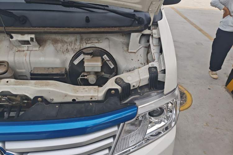 Used CHANGAN KAICHENG Star 9EV 2024 All-Electric Comfort-Grade 7-Seater Bus with 35.9 kWh Engine Bay Left