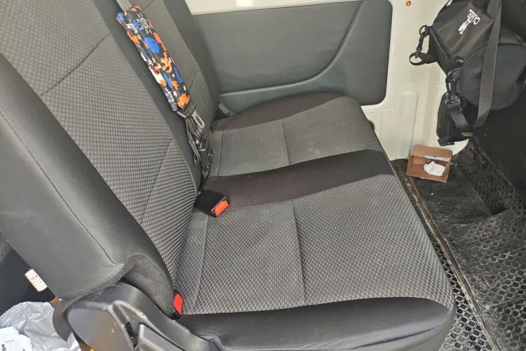 Used CHANGAN KAICHENG Star 9EV 2024 All-Electric Comfort-Grade 7-Seater Bus with 35.9 kWh Left Rear Seat