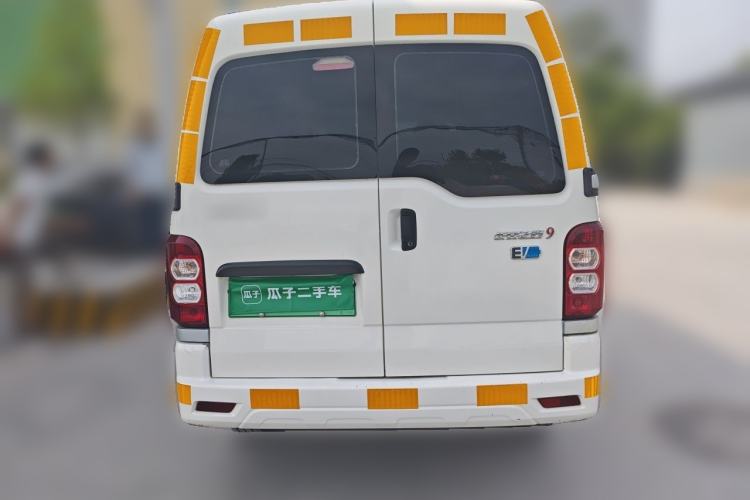 Used CHANGAN KAICHENG Star 9EV 2024 All-Electric Comfort-Grade 7-Seater Bus with 35.9 kWh Rear