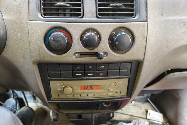 Used CHANGAN KAICHENG Star S460 2009 1.3L Base Version Audio And AC Panel
