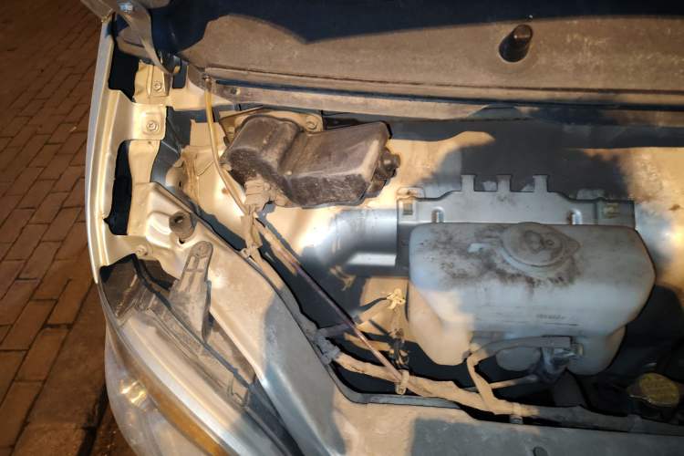 Used CHANGAN KAICHENG Star S460 2009 1.3L Standard Version Engine Bay Right