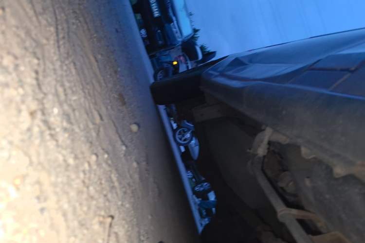Used CHANGAN KAICHENG Taurus 2011 1.3L Standard Version Chassis Front Right