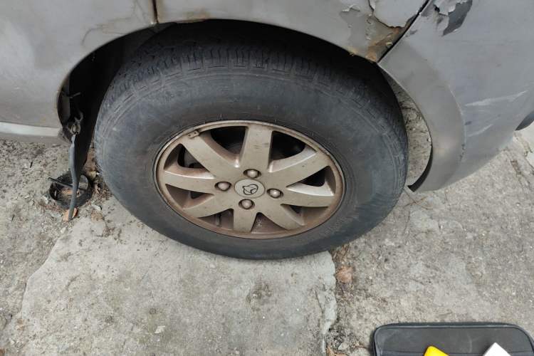 Used CHANGAN KAICHENG Taurus 2011 1.3L Supreme Model Right Front Wheel Hub