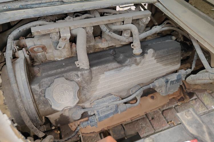 Used CHANGAN KAICHENG Taurus 2011 1.3L Comfort Model Engine Bay