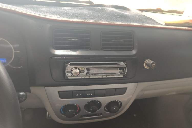 Used CHANGAN KAICHENG Taurus 2011 1.3L Comfort Model Audio And AC Panel